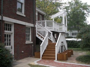 Structurally Speaking Porch